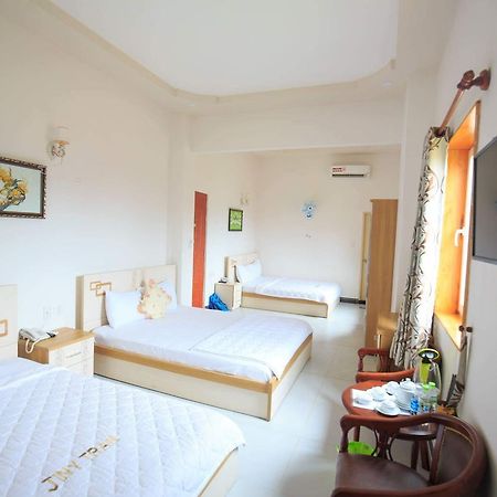 Jiny Tran Hotel Duong Dong  Екстер'єр фото