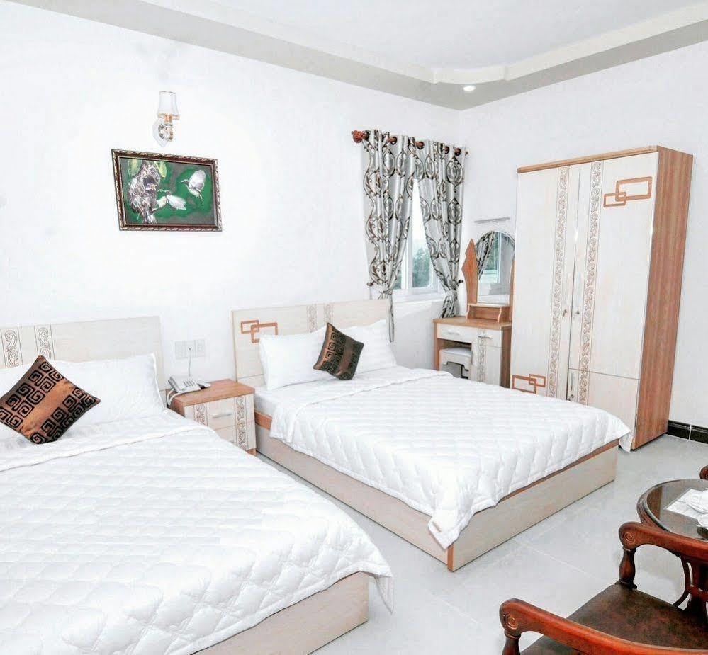 Jiny Tran Hotel Duong Dong  Екстер'єр фото