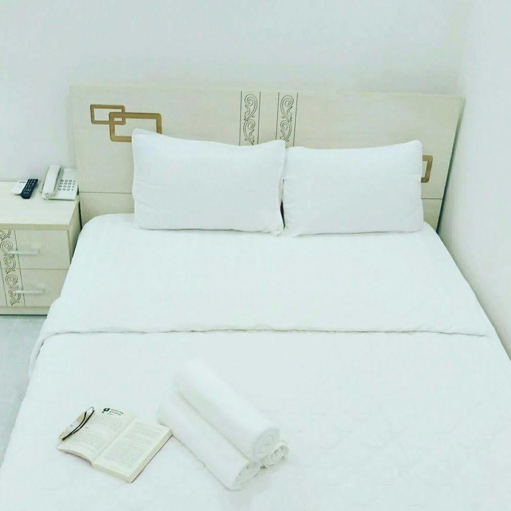 Jiny Tran Hotel Duong Dong  Екстер'єр фото